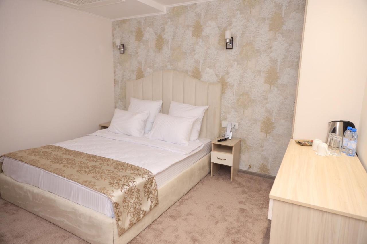 יירבאן Delin Hotel And Tours מראה חיצוני תמונה