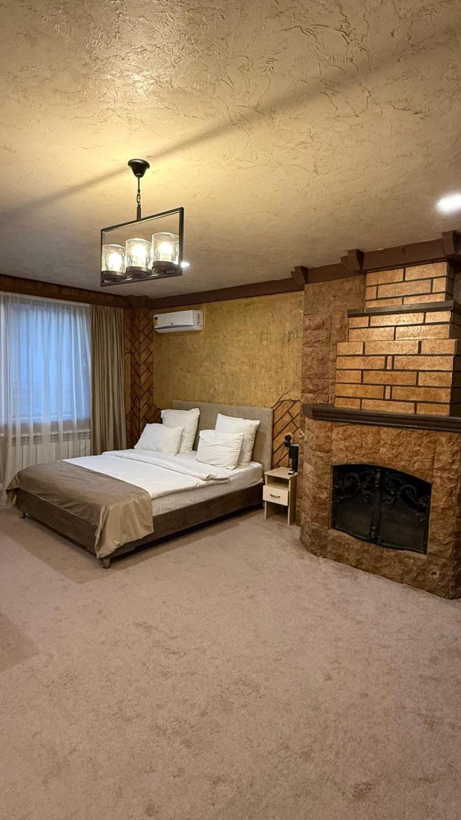 יירבאן Delin Hotel And Tours מראה חיצוני תמונה